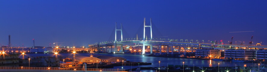 横浜ベイブリッジ　夜景パノラマ