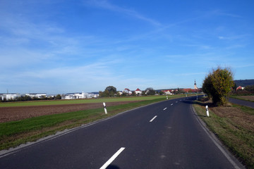 Straße von Rüdenhausen nach Abtswind