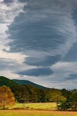 Obraz premium Strange cloud over the Smoky Mountains