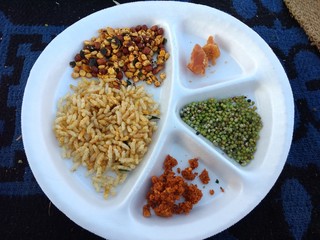 raw sorghum, jwari, Maharashtrian food