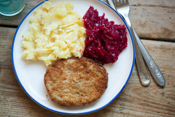 Pork chop cutlet with masked potatoes & beetroots 
