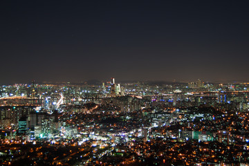 Fototapeta na wymiar Downtown cityscape of Seoul in South Korea