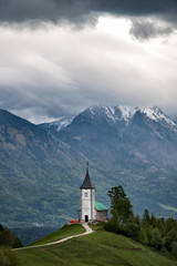Kościół św. Primusa i Felicjana we wsi Jamnik, Słowenia