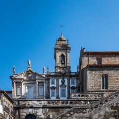 Fototapeta na wymiar Church of Sao Francisco in Porto, Portugal.