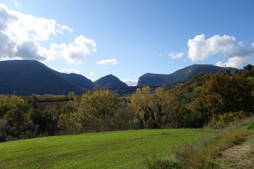 La Gola del Furlo nell'orizzonte