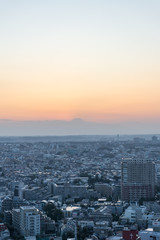 Fototapeta premium 東京都世田谷区三軒茶屋から見る東京の夕景