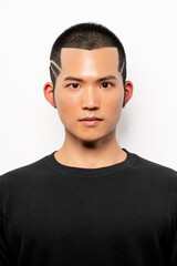 검다, 유행, 표정, 머리, 미소, 공방, man,눈길, 증명사진,여권사진,비자사진,헤어스타일,헤어,피부색,피부,힙합,스타일,눈썹,눈,입,귀,코,쌍꺼풀,남자,한국,한국인,민간인,군인,힙합머리,인물,사람,여권,증명,면허증,자격증,비자