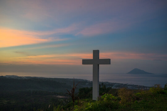 White Cross Monument Makatete Hills