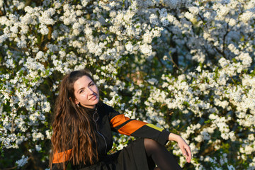 broccoli with turkey. in a glass bowl. in full view in front of the oven. Grilled chicken with boiled broccoli and cranberries.