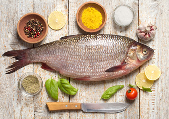  fresh fish