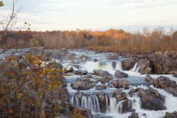 Great Falls Wasserfälle im Herbst