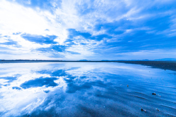 日本にもウユニ塩湖みたいな景色があることを知ってるかい？