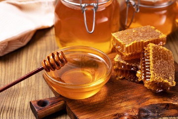 Honey and Honeycomb slice