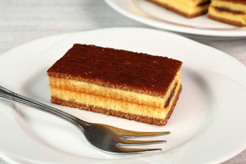 Sponge cake with cocoa filling