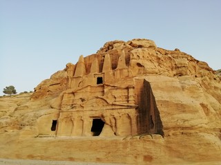 p&eacute;tra un site arch&eacute;ologique monument historique