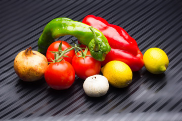 Frutas y verduras, Pimiento rojo, pimiento verde, tomates, ajos