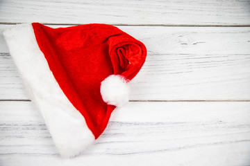 Czerwona czapka mikołaja © andsko