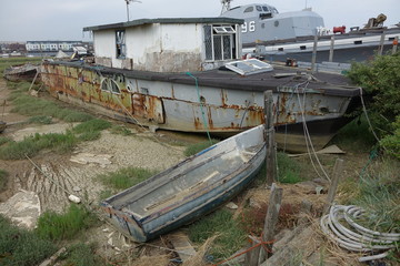 Houseboats of Shoreham, An amazing unique collection of houseboats along the Shoreham-by-Sea riverbank