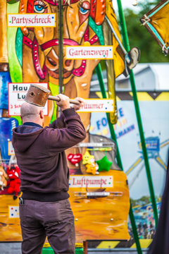 Hau den Lukas auf der Messe in Karlsruhe