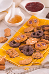 Shortcrust pastry biscuits.	