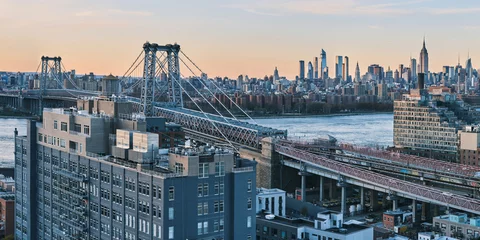 Photo sur Aluminium brossé Brooklyn Bridge Williamsburg bridge and Midtown Manhattan skyline.