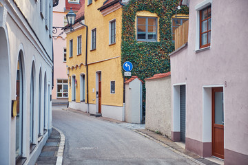 Fototapeta na wymiar Narrow street in the old town. Memmingen.