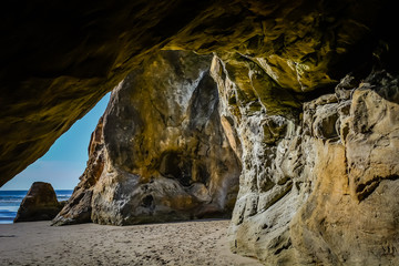 Colorful Ocean Beach Caves on Uncrowded Oregon Coast
