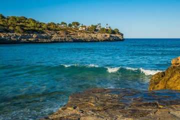 Cala Mendia Beach Sommer Mallorca mit Meer Blick 