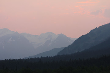Obraz premium Hazy sunrise Turnagain Arm, Alaska