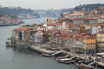 Fototapeta na wymiar Vue sur Porto