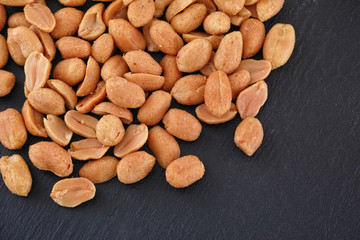 Obraz premium Lightly salted roasted peanuts