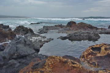 mar y rocas