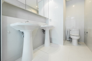  Beautiful Large Bathroom