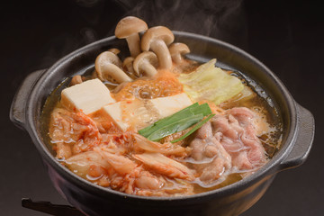 冬の味覚　キムチ鍋