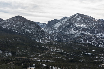 Fototapeta na wymiar Landscape of Rocky Mountain National Park during the day