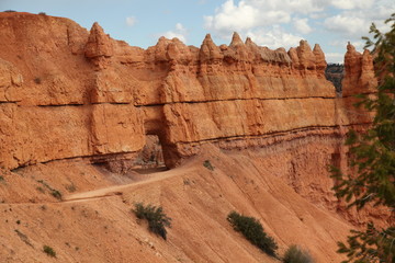 Hiking trail tunnel through the hoodoos in Bryce Canyon National Park, Utah