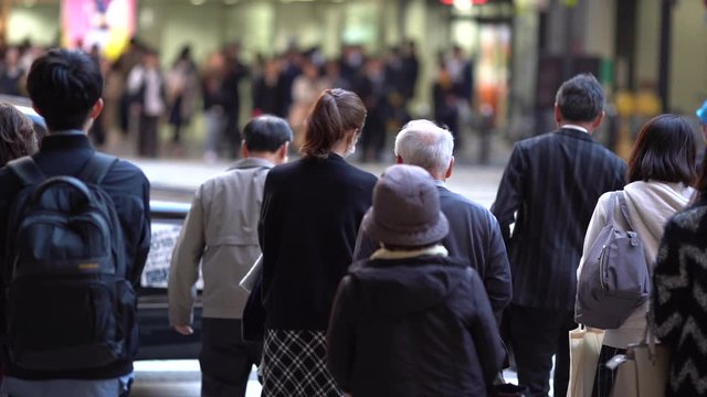 群衆・横断歩道