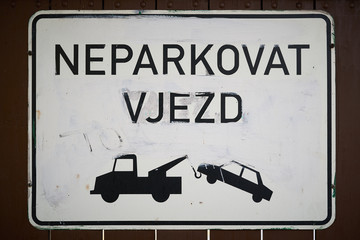 Schild mit der Aufschrift 