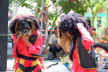Jatilan/Jhatilan dancer using various mask.