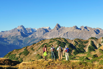 Obraz premium Bergtour zum Itonskopf bei Bartholomäberg