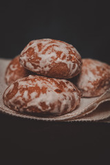 fresh gingerbread cookies tied with a rope on the table
