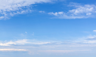 Fototapeta premium Blue sky with layers of clouds