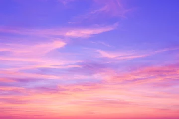 Gordijnen Kleurrijke zonsondergang aan de hemel © Natalia
