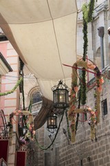 Calle de Toledo engalanada para Corpus Christi