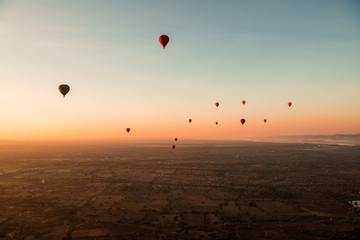 Mongolfiere a Bagan