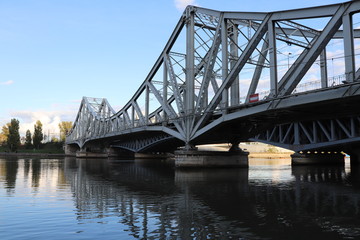 Pont ferrovière appelé 