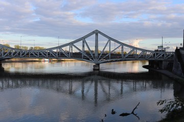 Pont ferrovière appelé 