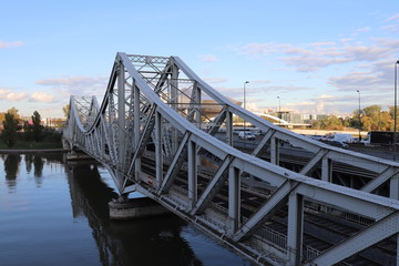 Pont ferrovière appelé 