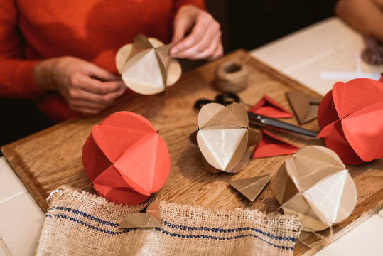 Making Christmas decorations from paper