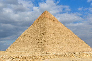 Fototapeta na wymiar The great pyramid of Khafre in Giza plateau. Cairo, Egypt